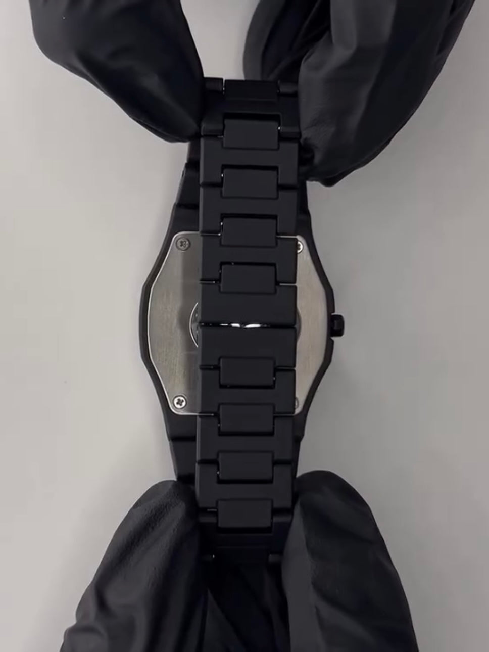 BLACK AURA Quartz Watch Lightweight Design, Arabic dial