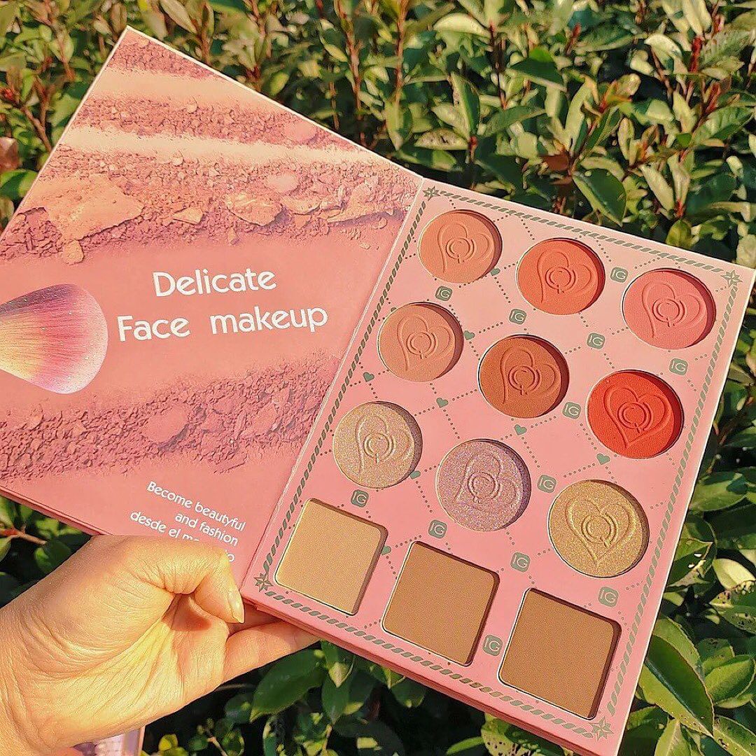 Mocallure 4 In 1 Eyeshadow Palette Book/ Eyeshadow Palette Blush