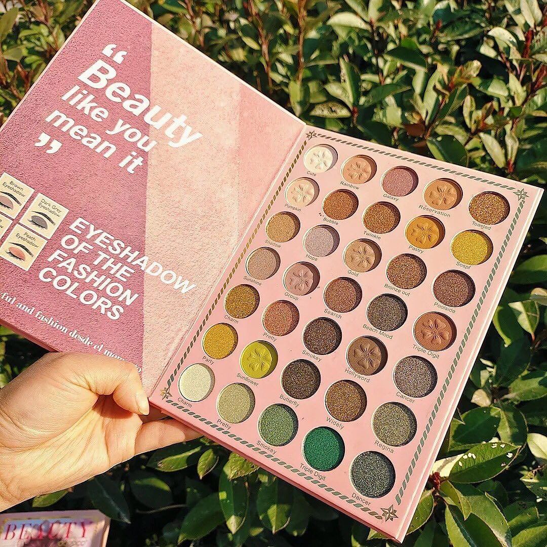 Mocallure 4 In 1 Eyeshadow Palette Book/ Eyeshadow Palette Blush