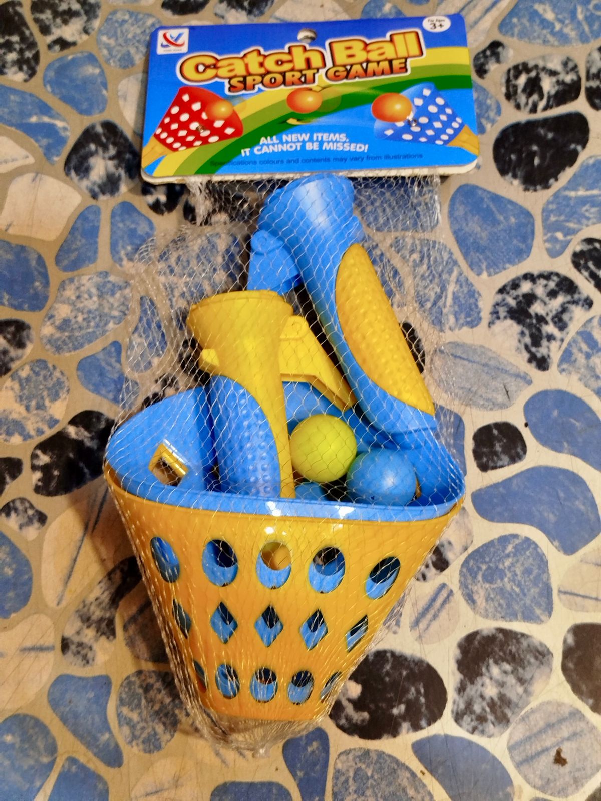 Click and Catch ball shoot game for kids (random color)