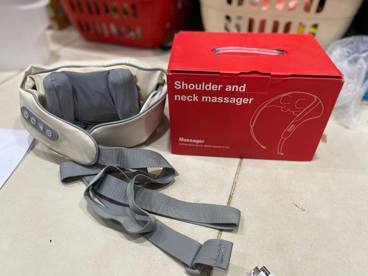 Electric Neck and Shoulder Massager Wireless Kneading Neck and Back Massage Pillow