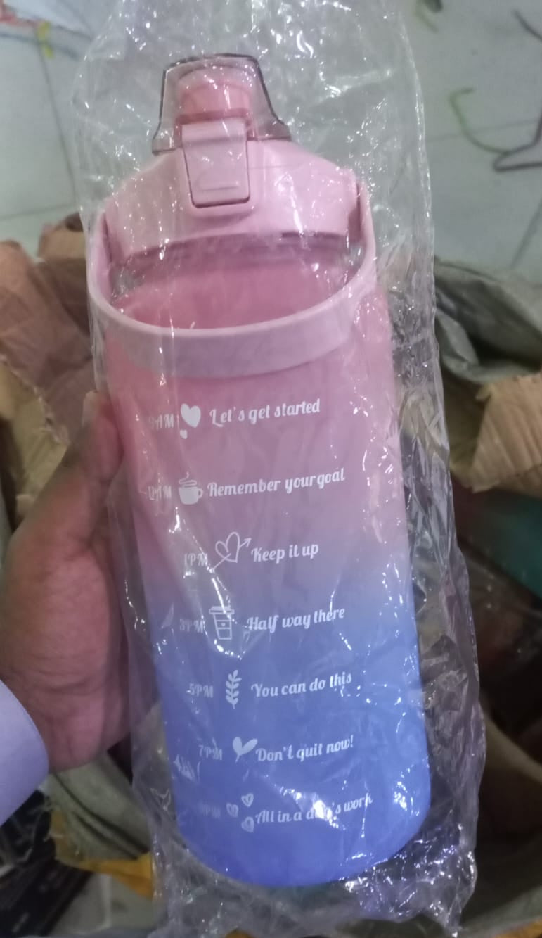 Three-piece Motivational Sports Water Bottles Set (2000ml, 850ml, 350ml)(Random Color)