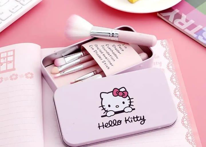 8 Pcs Makeup Brush Set & Liner Deal