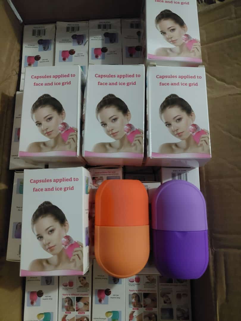 (with box ) Face Ice Roller To Enhance Skin Glow Shrink &tighten