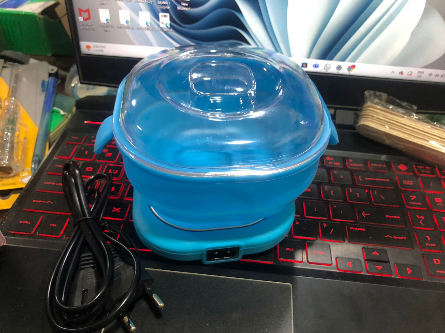 Portable Silicone Wax Warmer | Foldable Wax Heater - Electric (Random color)