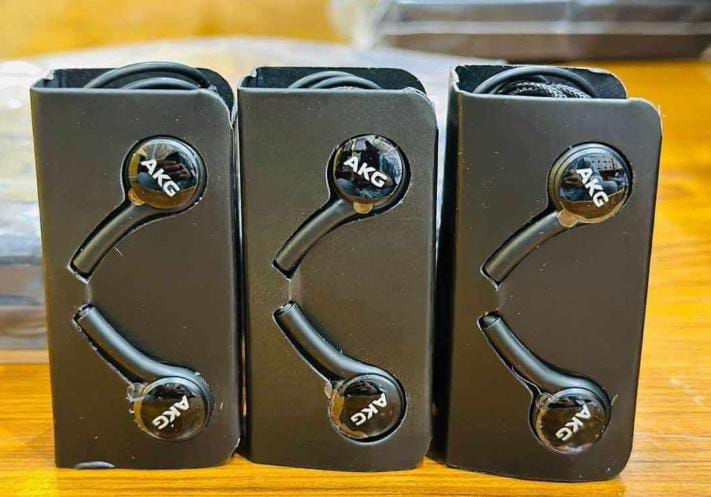 AKG Handsfree type C best for all Android devices with loud sound