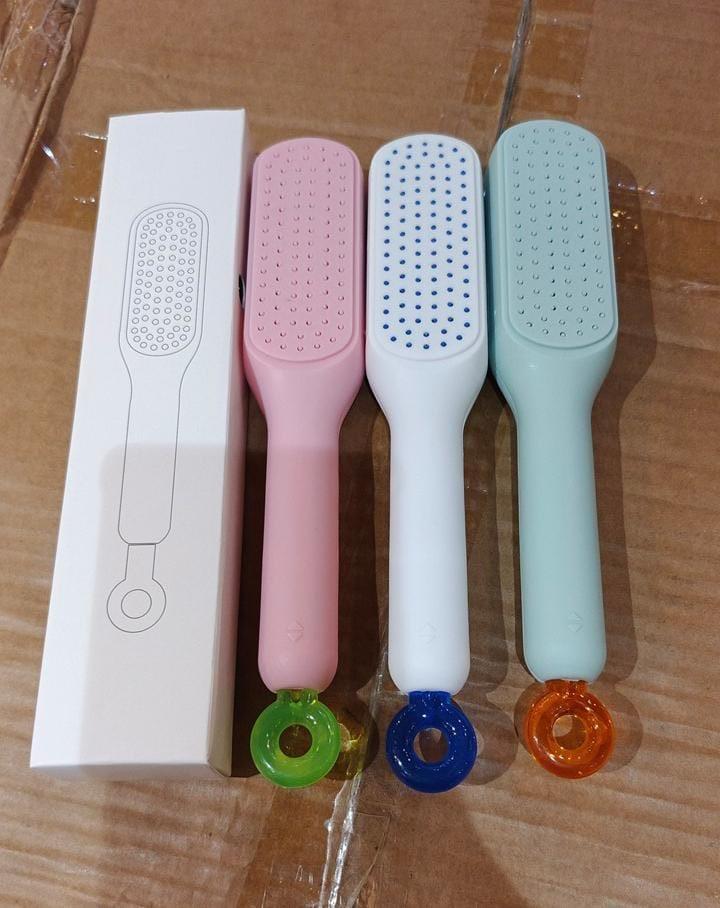 Self cleaning hair comb (random color)