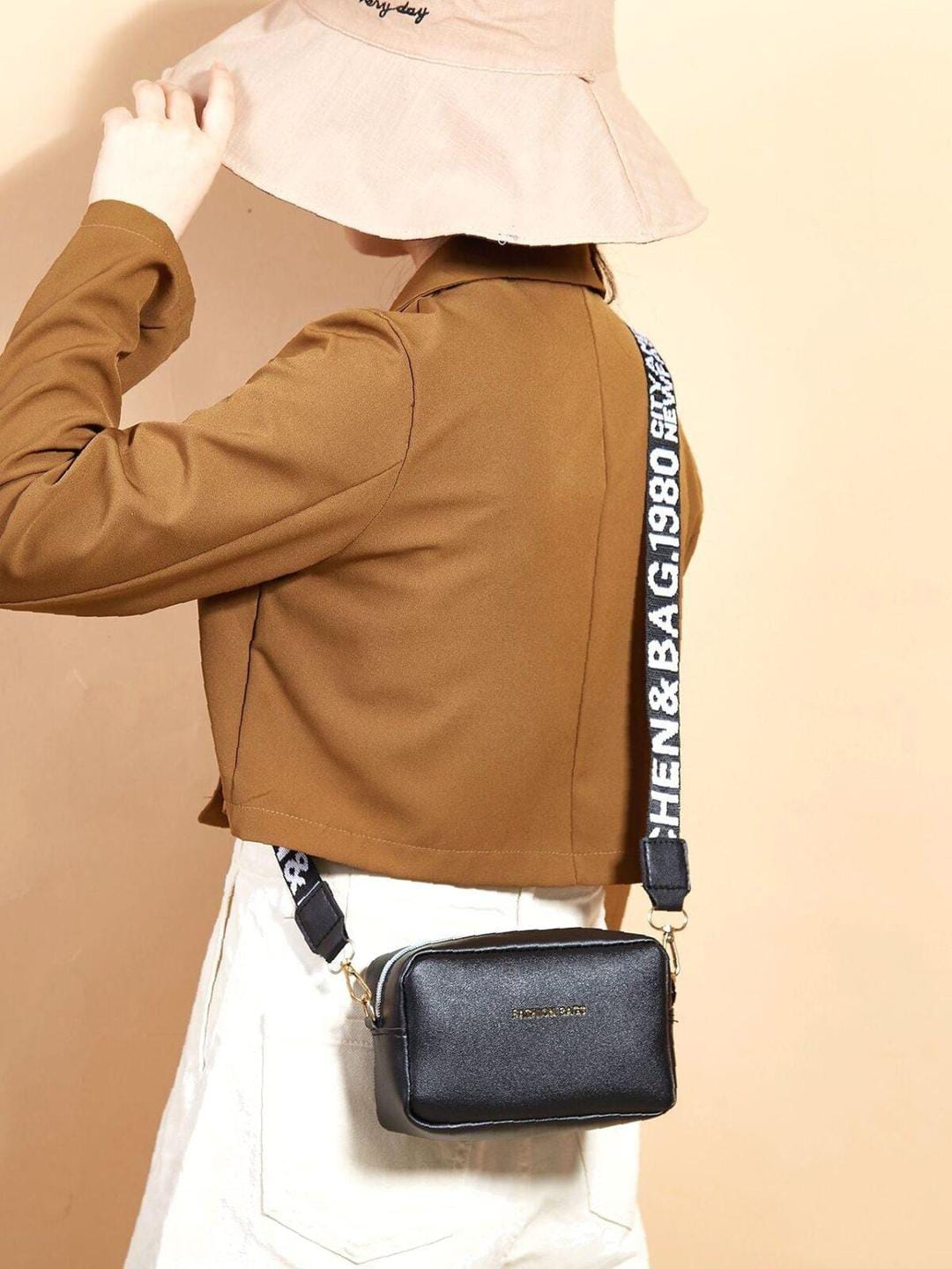 PU Leather Wide Strap Crossbody Bag Simple Style Small Shoulder Bags