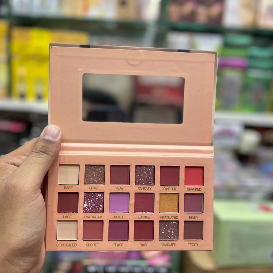 18 Shade glittery - Matte NUDE Eyeshadow Palette