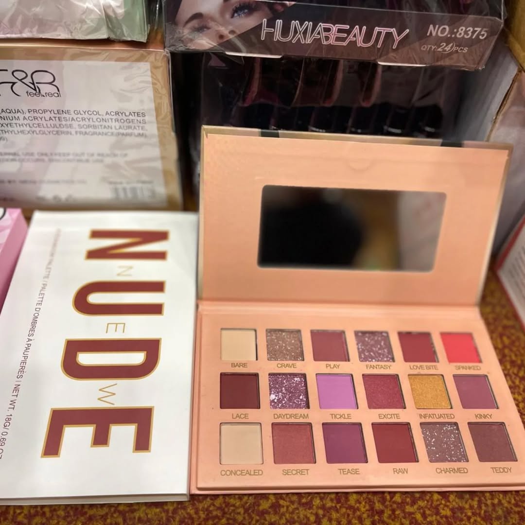 18 Shade glittery - Matte NUDE Eyeshadow Palette