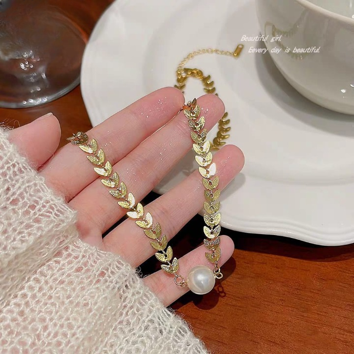 Pearl & Leaf Pendant Korean Beautiful Pendent (Golden)