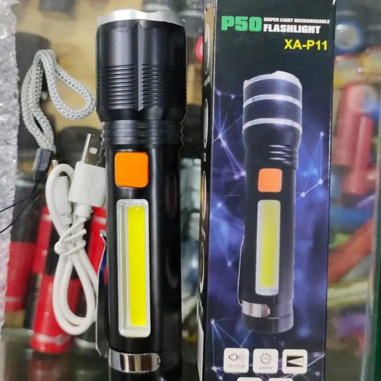 P50 super light rechargeable flashlight - Super bright Led Light - zoomable