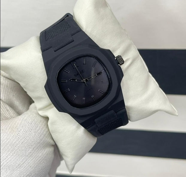 SKMEI New Men Quartz Watch with Silicone Strap ( Original ) |