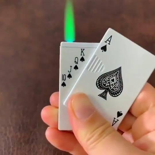 Refillable Fancy Poker Lighter Creative Poker Cool Lighters Refillable Best Gift For