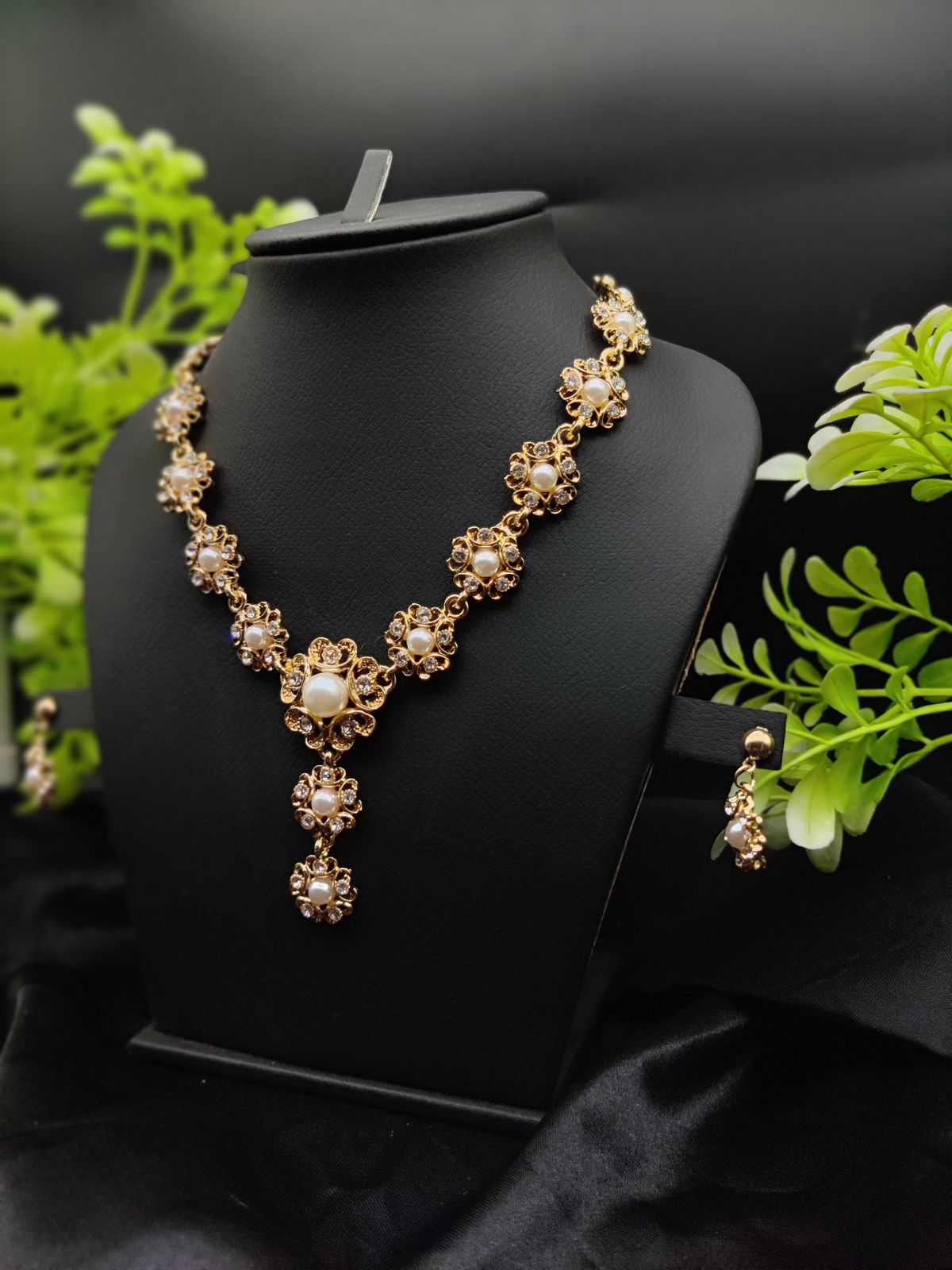 Imported Majestic Pearl Flower Necklace Set πΈβ¨ | Best Quality Necklace For