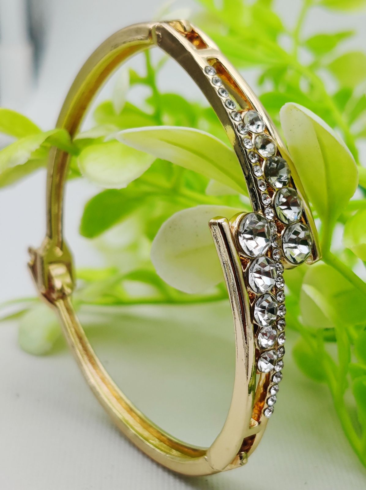 Radiant Elegance Adjustable Crystal Bracelet | Best Quality Artificial Bracelet For