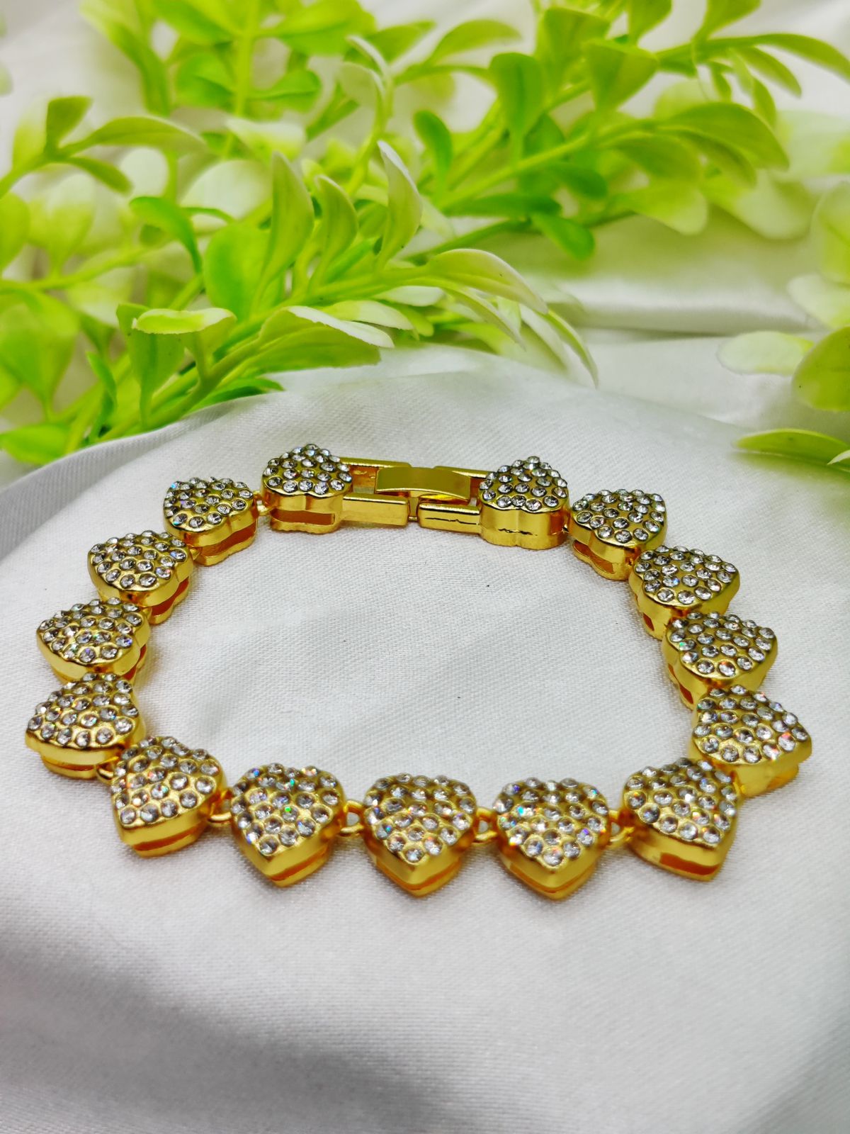 1 Piece Imported Exquisite Adjustable Heart Crystal Bracelet Imported Elegance |