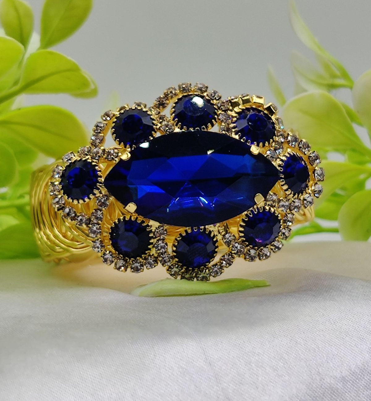 Imported Exquisite Oval Crystal Adjustable Bracelet - Imported Luxury Jewelry | Adjustable