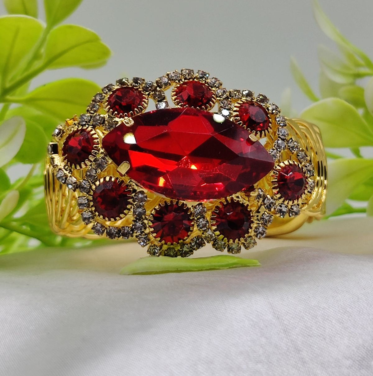 Imported Exquisite Oval Crystal Adjustable Bracelet - Imported Luxury Jewelry | Adjustable