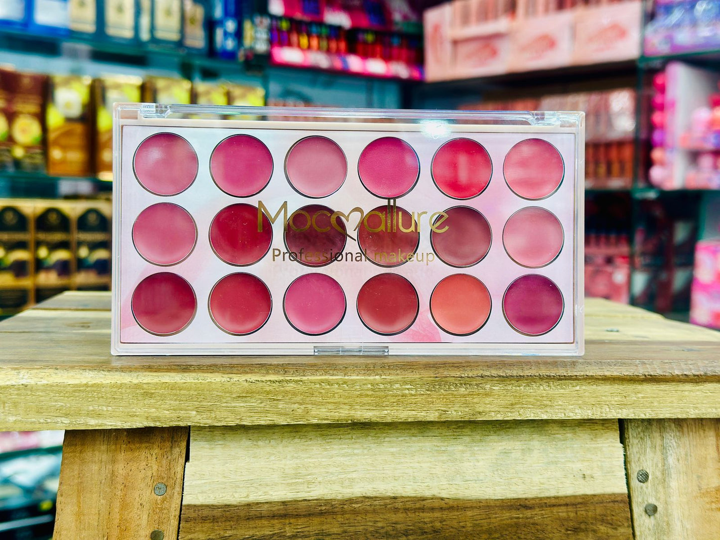 Moccallure Professional 18-Colors Lipstick Kit Long-Lasting, Hydrating & Compact | Unisex