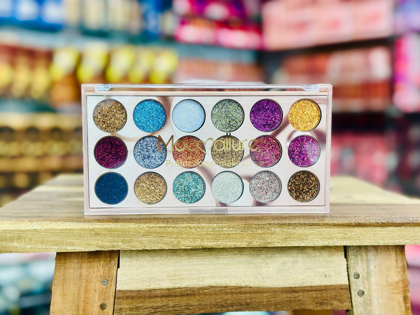 Mocallure Professional 18-Color Glitter Eyeshadow Palette Bold, Shimmering Shades for Every
