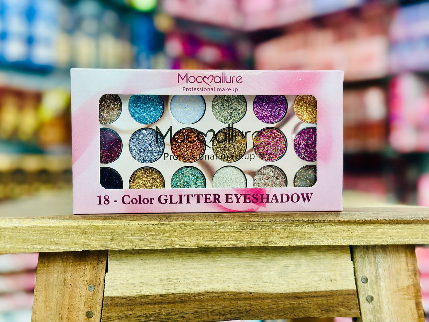 Mocallure Professional 18-Color Glitter Eyeshadow Palette Bold, Shimmering Shades for Every