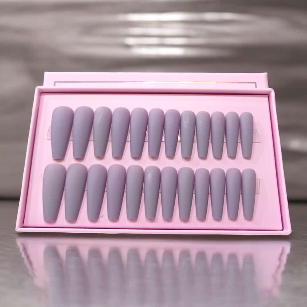 24Pcs O.TWO.O Matte Nails with accessories