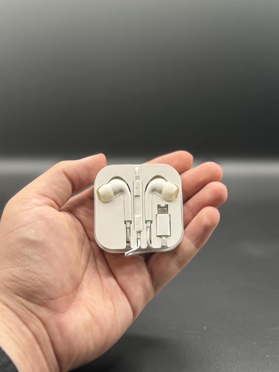 Apple Ear Headphones Wired Earphone for iPhone Microphone Ear Phone - Hands-Free
