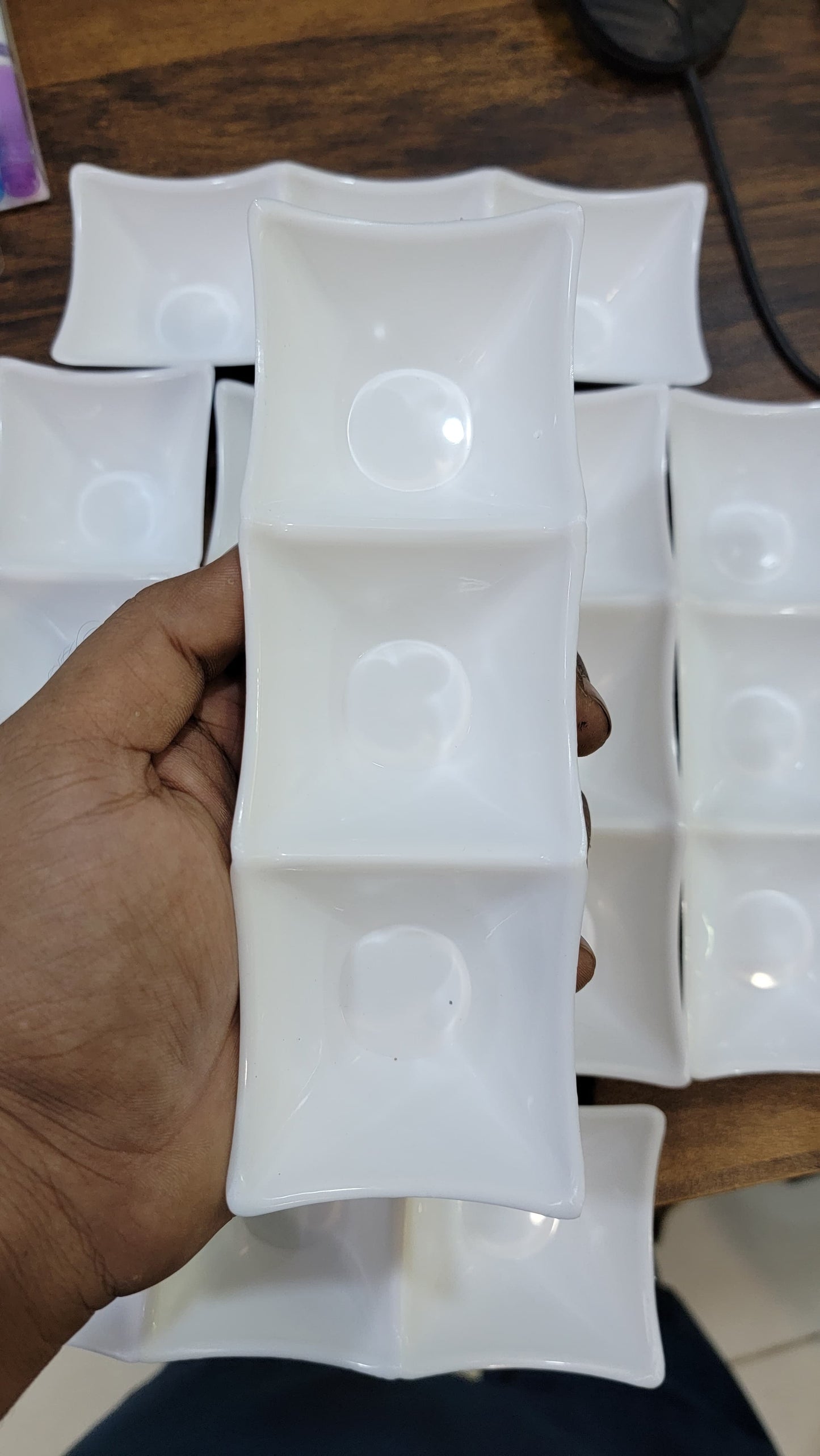 3-Compartment Dipping Sauce Dish BPA-Free Plastic Condiment Server for Hot Pot,