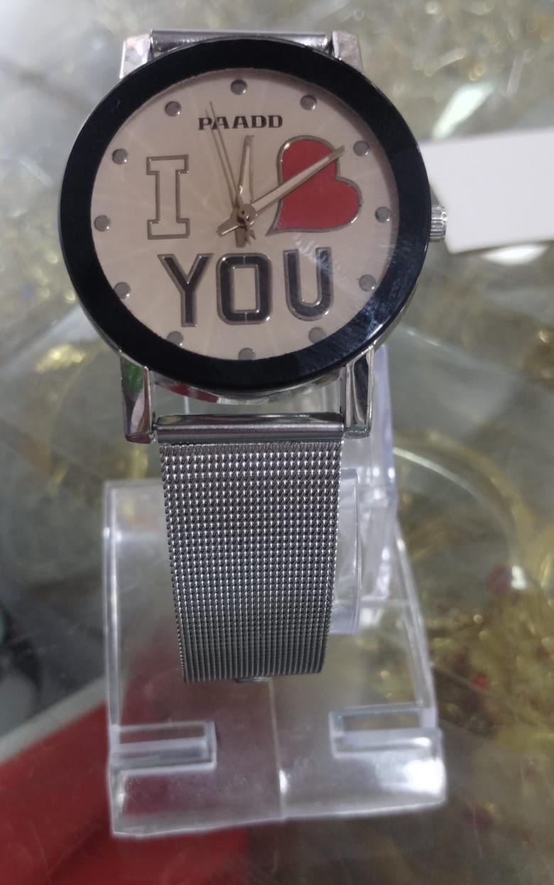 Elegant Unisex Silver Stainless Steel Watch Minimalist Luxury Timepiece