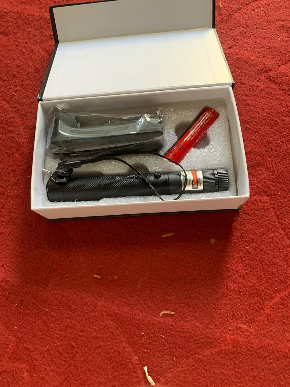 Rechargeable Powerful Green Laser Pointer Long Range 4+ KM Beam - CheckNpays