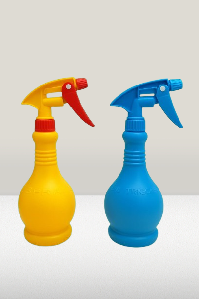 Water Spray Bottle Large for watering plants and ironing cloths Refillable Plastic