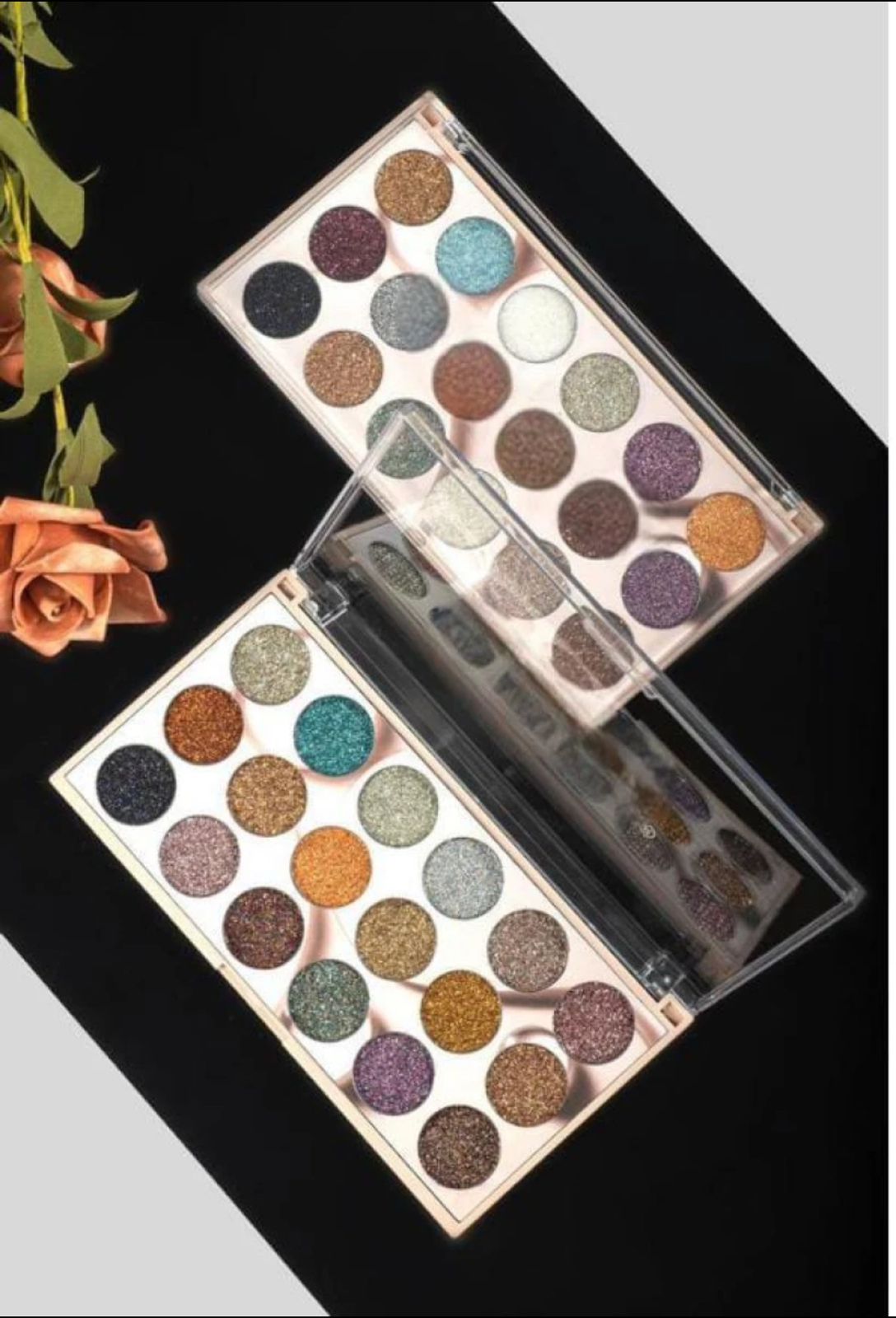 Mocallure Professional 18-Color Glitter Eyeshadow Palette Bold, Shimmering Shades for Every