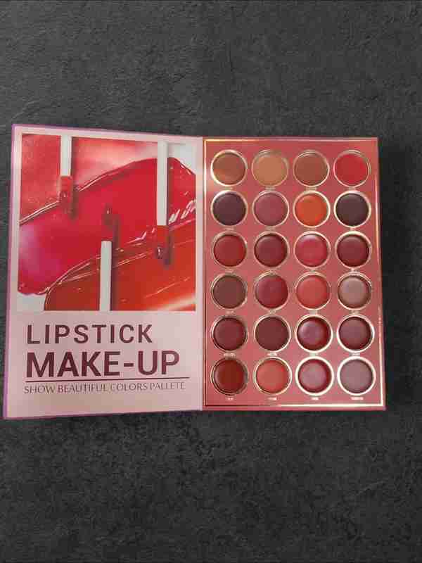 Book-Sized Skin, Blush and Highlighter Makeup Kit, Mocallure 5-layer Large | Mocallure
