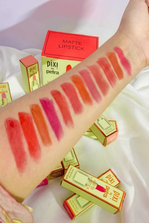 Pixi 12-Color Waterproof & Long-Lasting Lipstick Set - Vibrant, Smudge-Proof Shades for