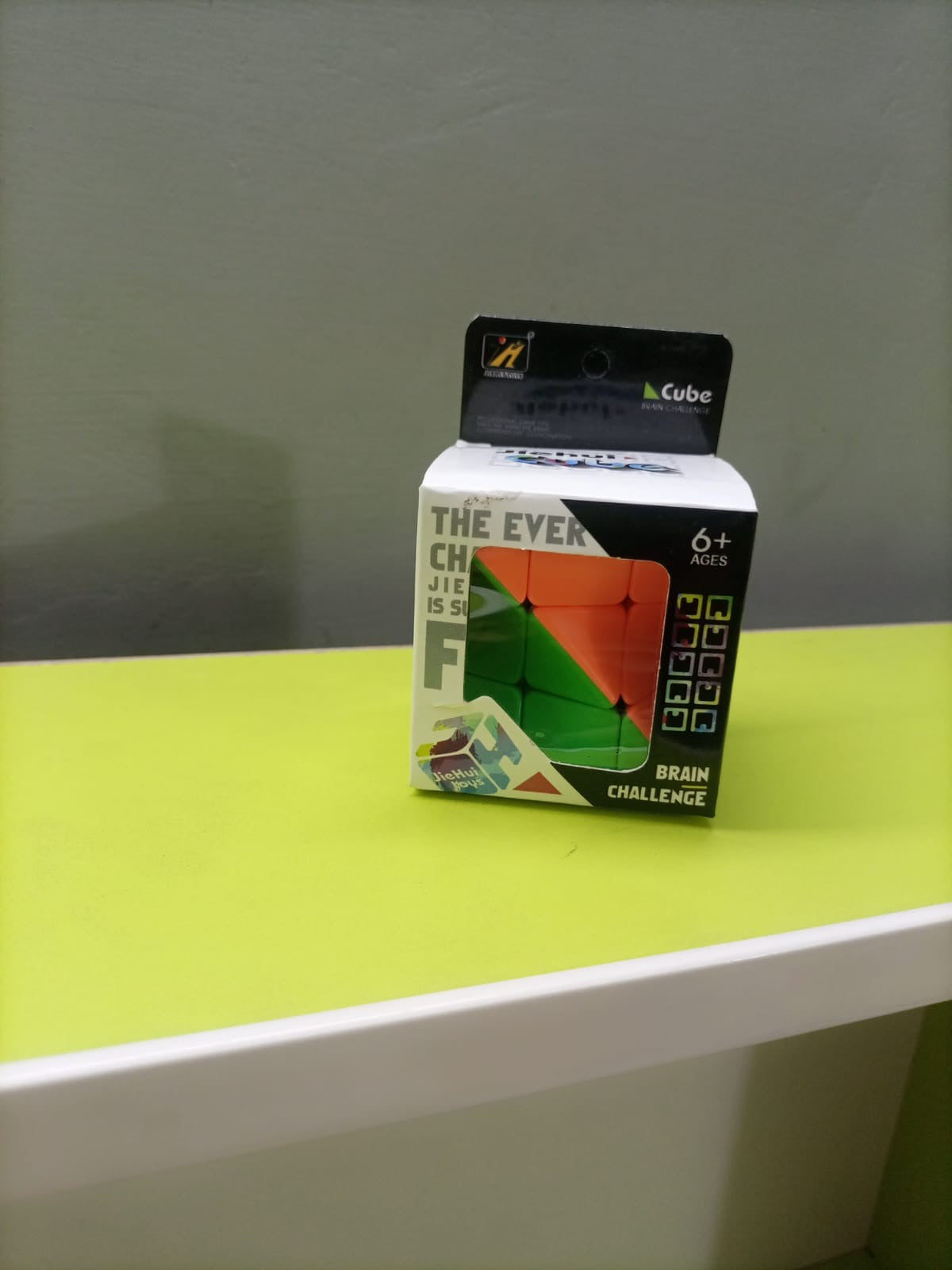 JIEHUI Rubik Puzzle Cube High-Speed Twist Shape Magic Cube for Brain