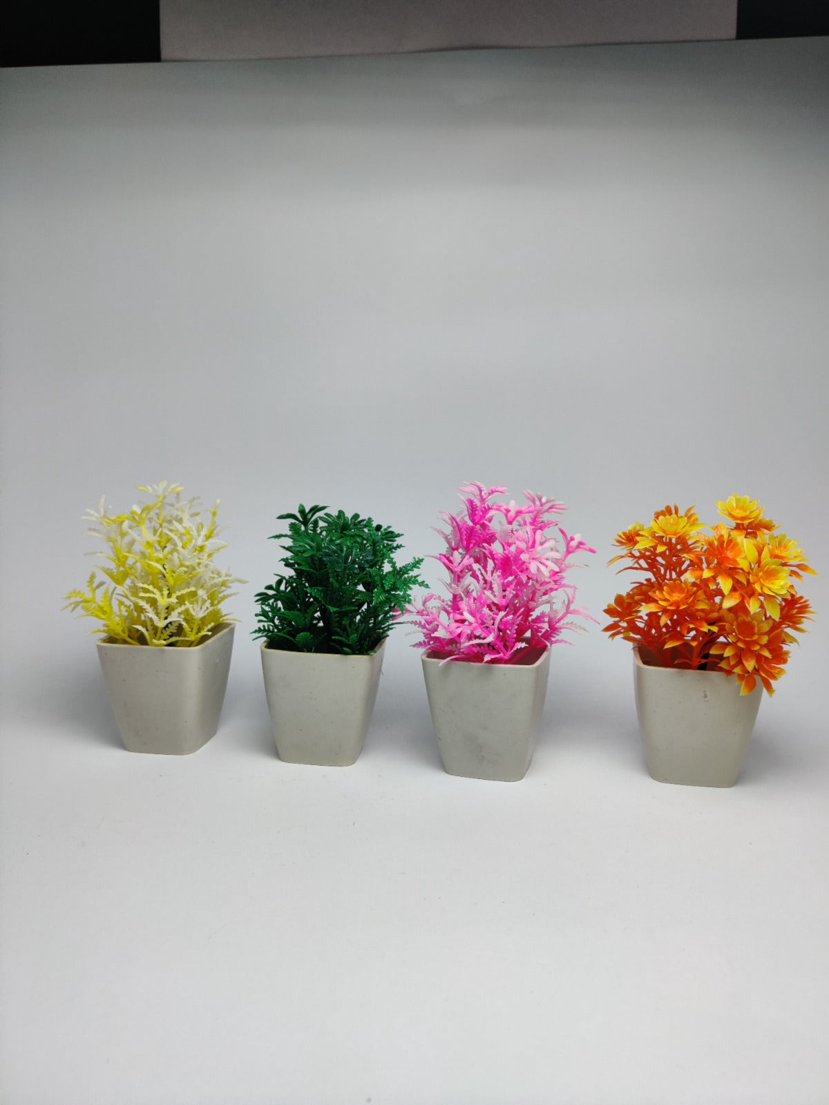 Pack of 4 Mini Planters | Artificial Decoration mini Plants