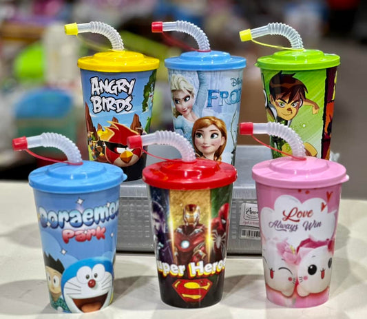 Kids Sipper with Straw durable and BPA-free plastic, (random color and