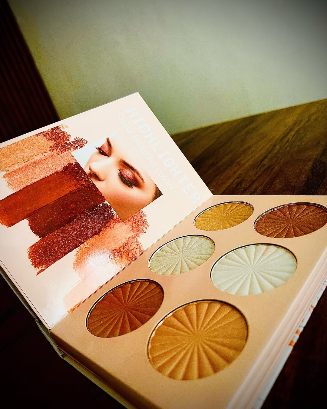Mocallure 4 in 1 Original Professional Makeup Book Palette All-in-One Eyeshadow,
