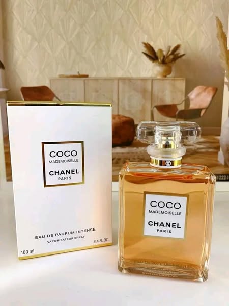 COCO MADEMOISELLE by Chanel Eau de Parfum Spray 3.4 oz /
