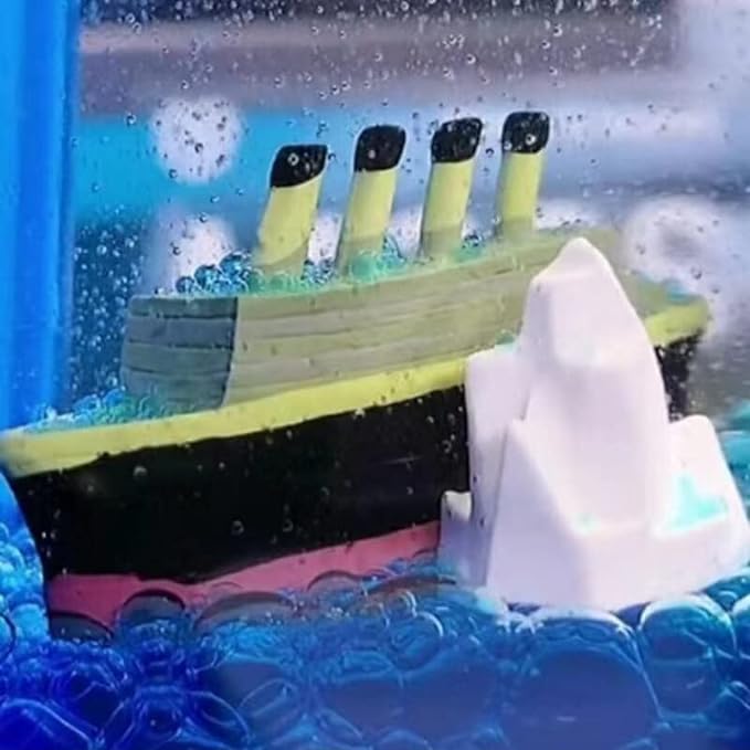 Car Dashboard Cruise Ship Fluid Drift Bottle Boat Floating | Moving Titanic