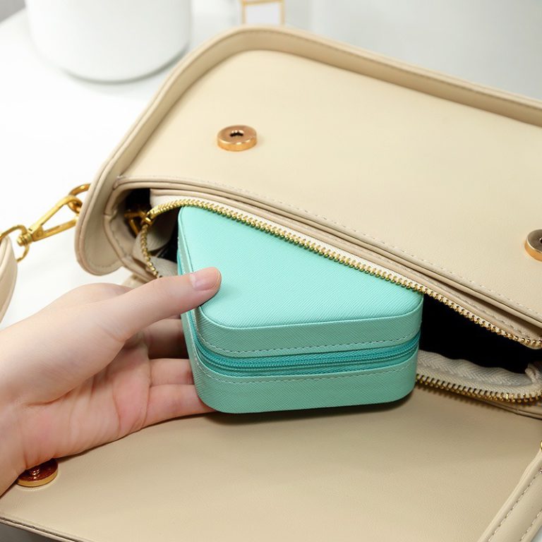 Travel Leather Pocket Jewellery Organizer with Box (Mix/Random color)