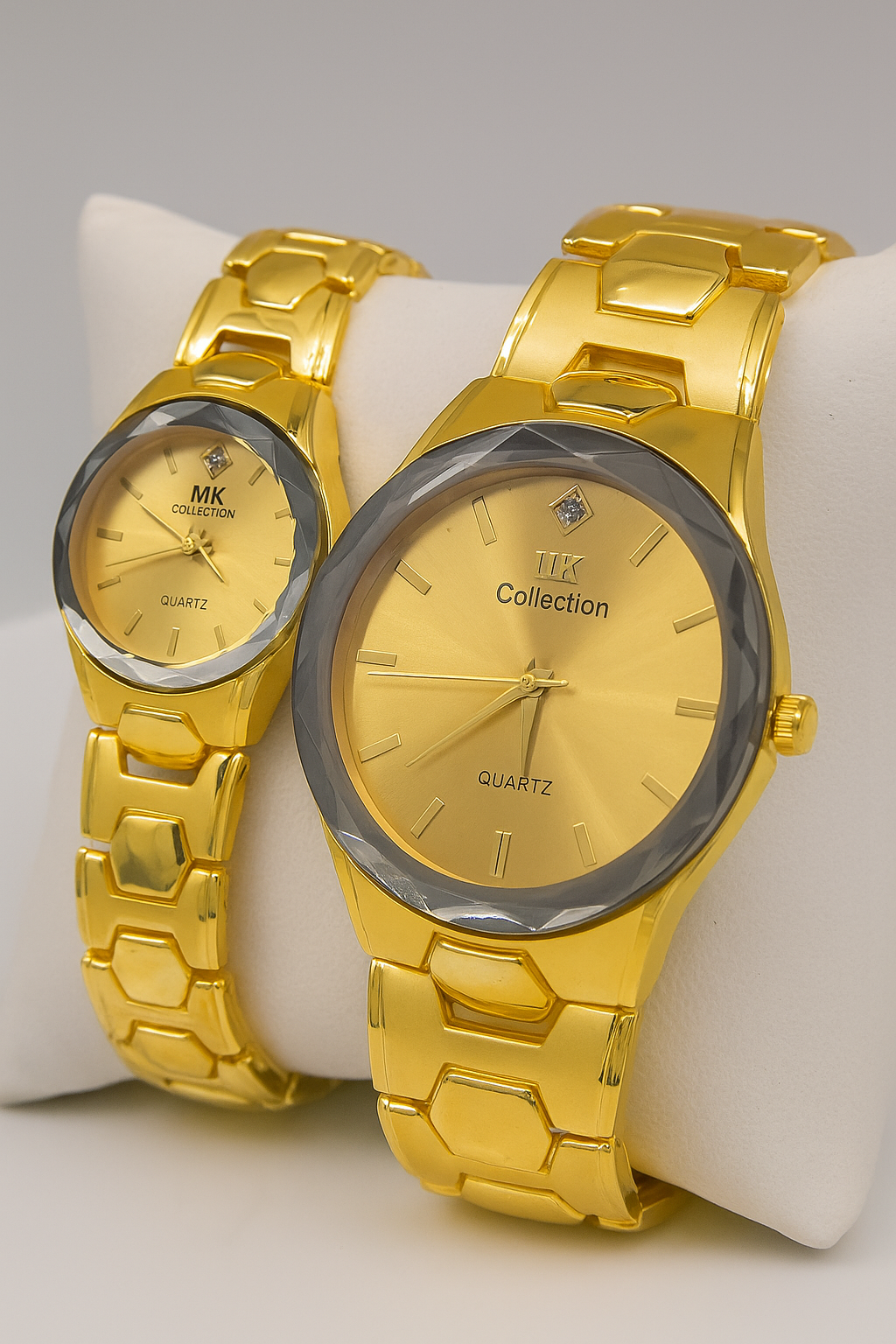 Gold Couple Watch Set Luxury Quartz Timepieces for Him &amp; Her