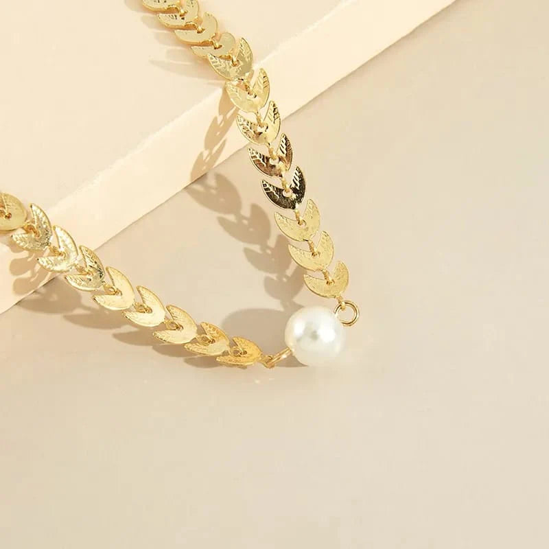 Pearl &amp; Leaf Pendant Korean Beautiful Pendent (Golden)