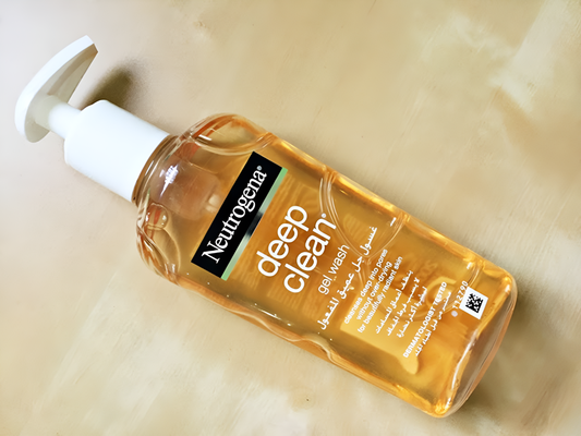 Neutrogena Deep Clean Gel Wash Oil-Free Daily Facial Cleanser for Oily