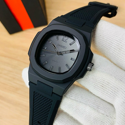 SKMEI New Men Quartz Watch with Silicone Strap ( Original ) |