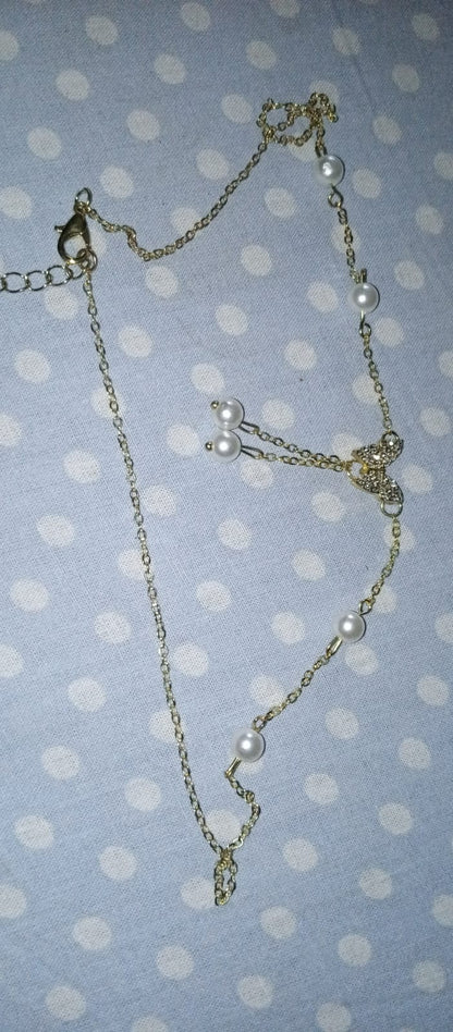Gold Butterfly Pearl Choker Necklace for Women Girls Butterfly Pendent Necklace Pearl