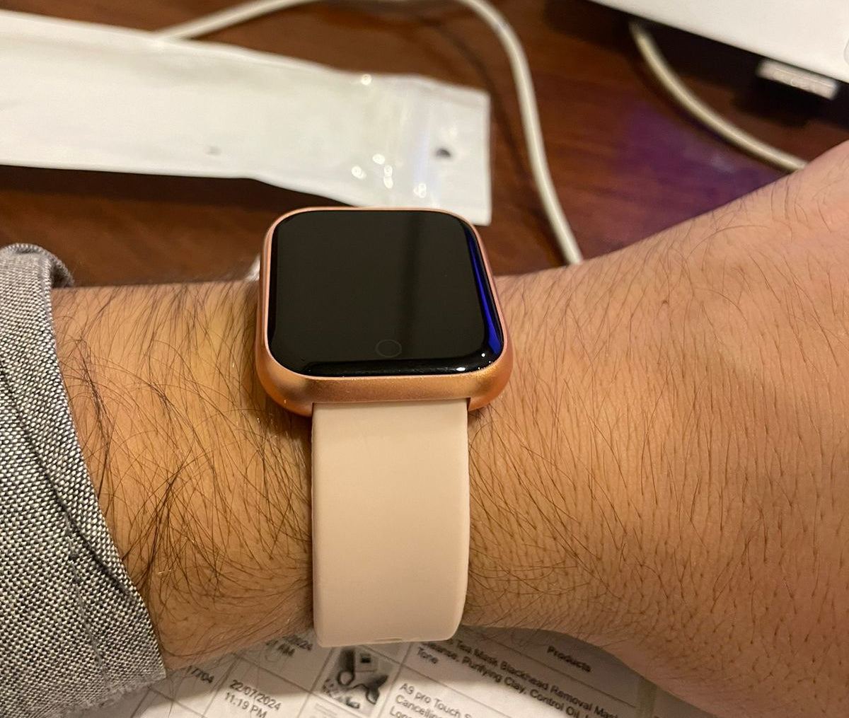 LH 726 - Smart Bluetooth Touch Screen watch for men &amp; Women