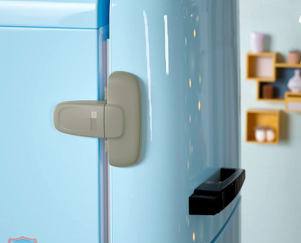 Child Safety Fridge Lock , Baby Safety Refrigerator Freezer Door Lock, No