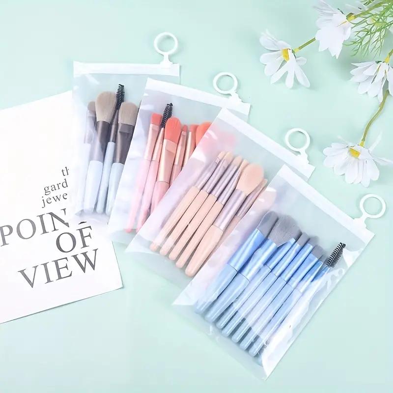 8 Pieces Cute Mini Brushes Pack (random color)